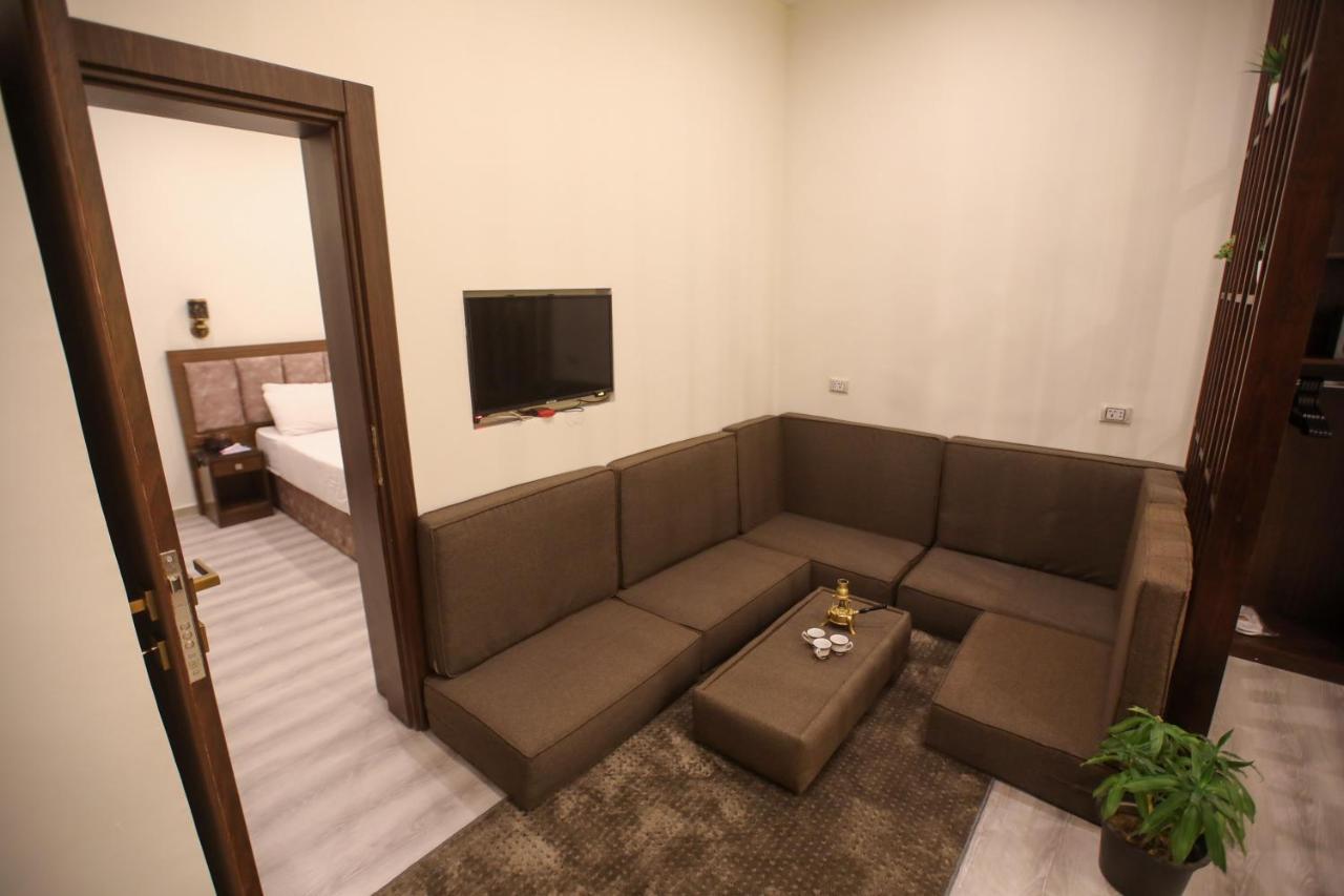 Valencia Ap Cairo Hotel ภายนอก รูปภาพ